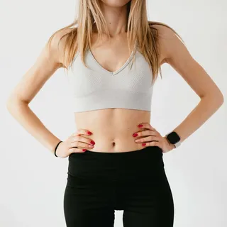 How to Wear a Sports Bra as a Top? Fashion Tips