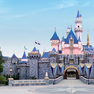 Disneyland and other theme parks can’t reopen for months under state plan