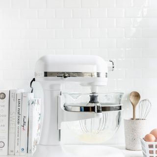 10 Kitchen Essentials You Can't Live Without