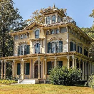 1866 Italianate For Sale In New Hartford Connecticut — Captivating Houses