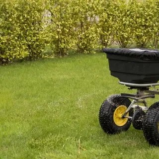 Fertilizing Your Lawn – Everything You Need to Know | Care for Your Lawn