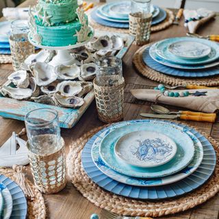 Create a Chic Seashell Table Setting this Summer