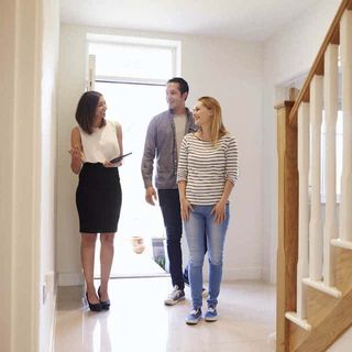 First-Time Homebuyers: 11 Tips From 10 Home Buying Experts | ChatterSource