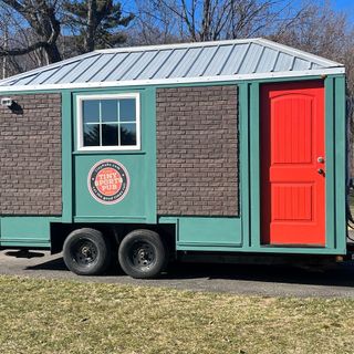 Have You Heard Of Tiny Pubs Of Boston? They Are A Big Hit