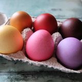 How to dye egg shells the easy (and cheap) way. • Craft Invaders