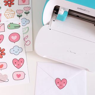 How to Make Cricut Joy Stickers