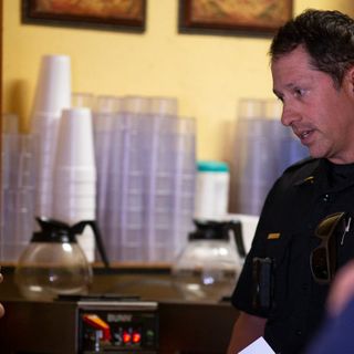 Wickenburg police order restaurants defying state order to clear their dining rooms of customers