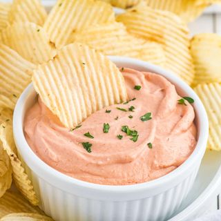 The Best Potato Chip Dip