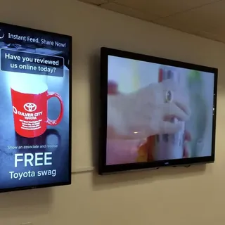 How to Turn a TV Into Digital Signage: 5 Steps