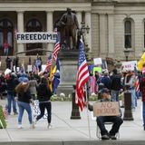 Michigan militia puts armed protest in the spotlight