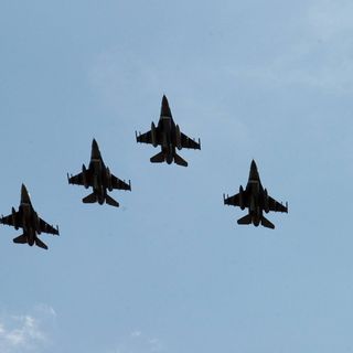 WATCH: See today's F-16 flyover of South Carolina hospitals