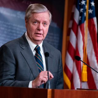 Lindsey Graham defends Joe Biden after Tara Reade sex assault allegation