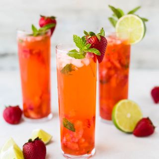 Copycat Starbucks Strawberry Lemonade (Secret Menu Recipe)