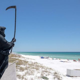 Lawyer dressed as Grim Reaper haunting Florida beaches