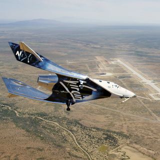 Virgin Galactic completes first glide flight in New Mexico