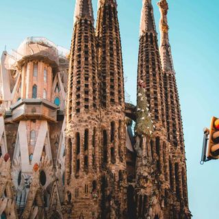 What to Do in Barcelona: 18 Travel Tips