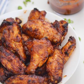 Air Fryer BBQ Chicken Wings (with Dry Rub)