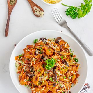 Bow Tie Pasta in Red Sauce | Veeba Red Sauce - Flavor Quotient