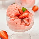 3 Ingredient Vegan Strawberry Ice Cream