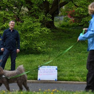 This man posts a daily ‘bad dad joke’ in his front yard. People groan, but they love it.