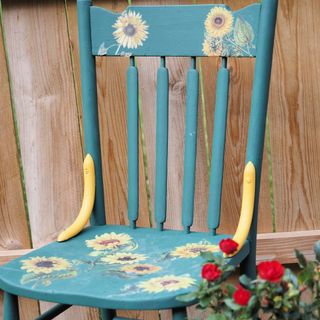 How To Upcycle An Old Wooden Chair Into Beautiful Garden Decor