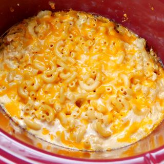 4 Ingredient Slow Cooker Mac and Cheese Recipe