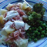 Baked Potatoes in the Crock Pot - a perfect, ready made lunch | Heavenly Homemakers