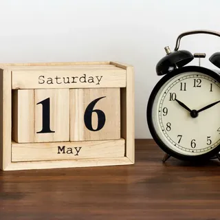 How To Choose A Date For Your Yard Sale... The Best Month, Day & Time For Garage Sales