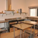 How Should Meat be Stored and Prepared In a Commercial Kitchen? - INOX KITCHEN DESIGN