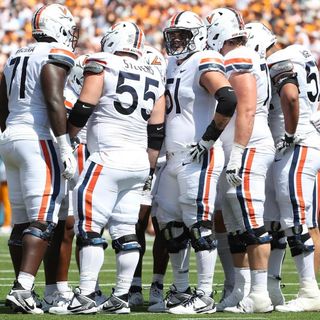 Elliott: UVA's inexperienced O-Line pressing, trying too hard, losing 1-on-1 battles