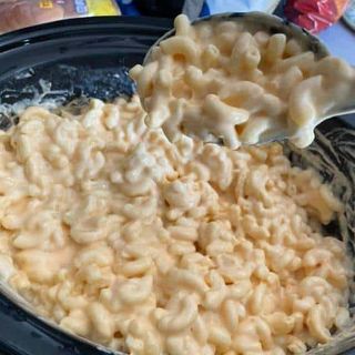 BEST crockpot Mac and cheese!