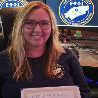 Dispatcher earns ‘stork award’ for assisting woman with birth over phone