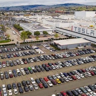 Tesla said to be gearing up to restart Fremont car manufacturing, in possible shelter-in-place violation