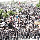 Shia clerics insist on bringing out processions