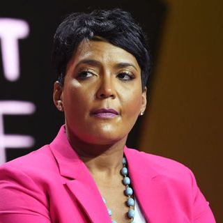 Atlanta Mayor Says Ahmaud Arbery Shooting 'Was a Lynching, Blames White House For Emboldening Racists