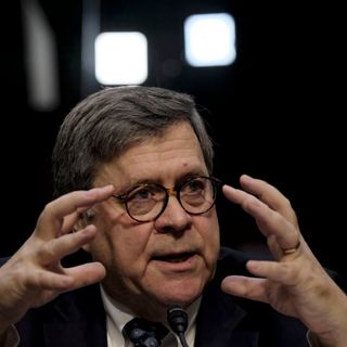 More than 1,900 former Justice Dept. employees again call for Barr’s resignation