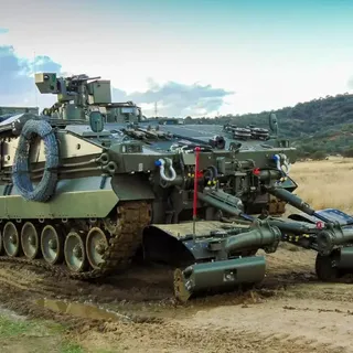 Spanish Army Receives First Castor Armored Engineering Vehicles