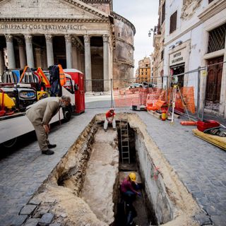 Sinkhole opens near the Pantheon, revealing 2,000-year-old Roman paving stones