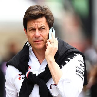 Wolff to open Mercedes talks with F1 driver on ‘another planet’ after Miami GP