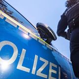 Exhibitionist belästigt 21-jährige Frau in der S-Bahn