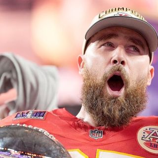 American Football: NFL-Star Kelce verlängert Vertrag bei Kansas City Chiefs