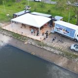 Brizza, Burger, Wein direkt am Wasser: Die Weser-Alm in Heinsen eröffnet