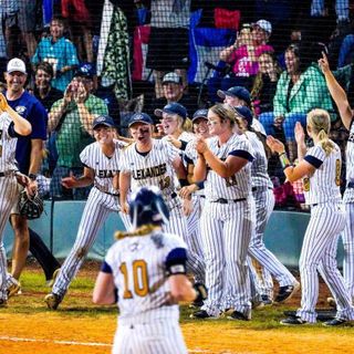 No. 14 Alexander Central softball stuns No. 1 South Caldwell to claim conference tournament title