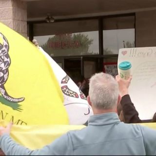 Protesters Gather Outside New Jersey Gyms, Demand All Business Be Allowed To Reopen