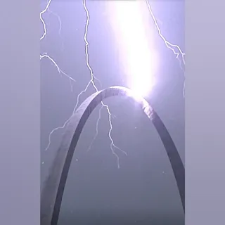 Lightning Strikes St. Louis' Gateway Arch with 300 Million Volts