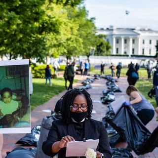 ‘Trump Lies, People Die’: Protesters Leave Body Bags Outside White House