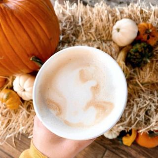 7 Cozy Fall Coffee Shop Drinks