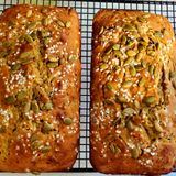 Spiced Zucchini Bread with Figs and Pumpkin Seeds – Eating Healthy in the New Year