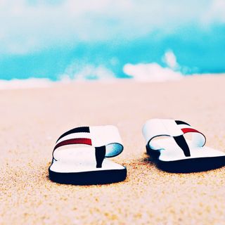 Say Goodbye to Foot Pain Discover the Best Flip Flops for Plantar Fasciitis