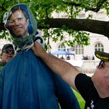 Protesters Hang Effigy Of Kentucky Governor At Capitol